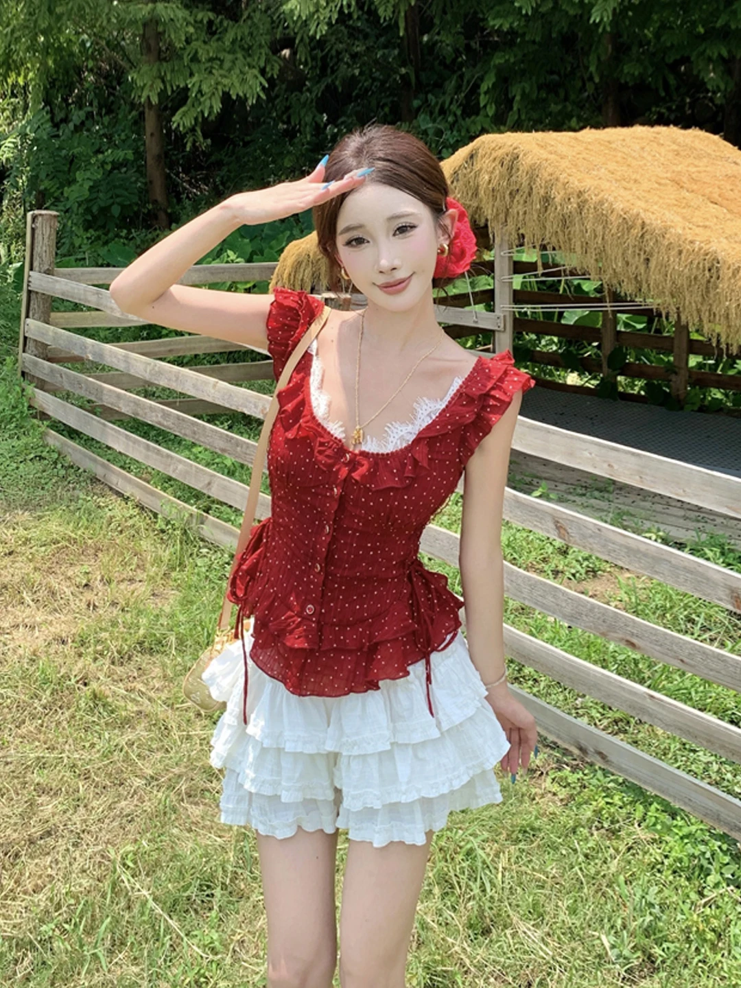 

Очаровательный комплект из двух предметов: укороченный топ и пышная юбка для женщин, дышащий, для пляжа и отдыха