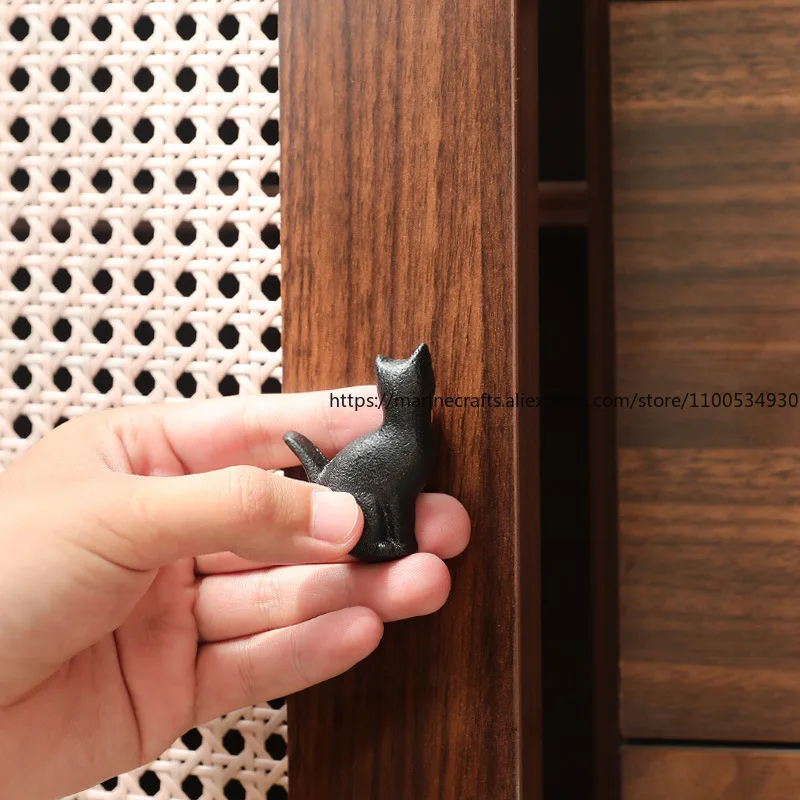 American Minimalist Black Cast Iron Cat Drawer Pull Cartoon Animal Decorative Handle Kids Room Wardrobe Cabinet Pull