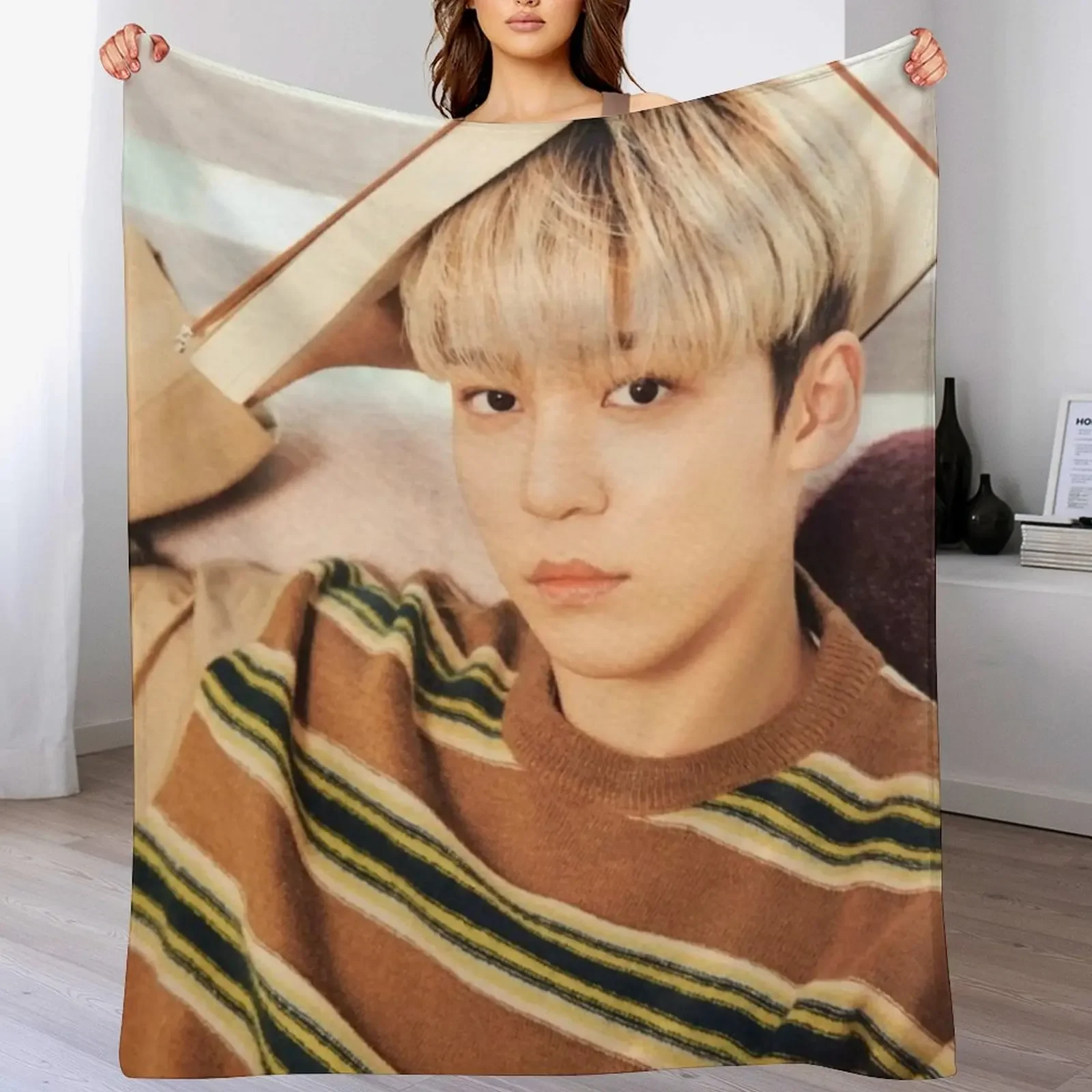 Ateez Yunho Throw Blanket Multi Purpose Soft Warm Blanket for Home Travel
