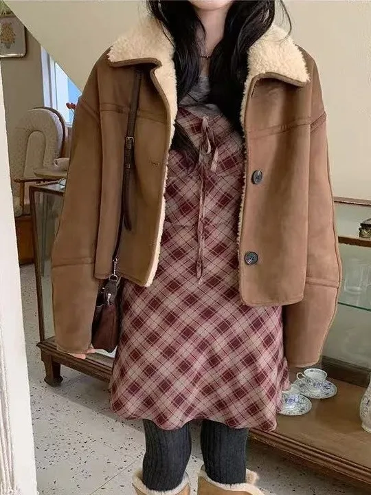 

Chic Winter Vintage Mink Faion Turn-down Collar Single-button Lamb Fur ort Inteated Leather And Fur Jaet Women