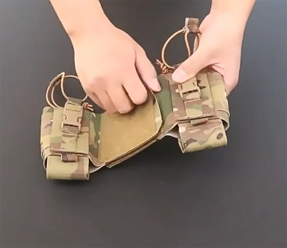 Funda táctica lateral para walkie talkie y radio de chaleco - imagen 4