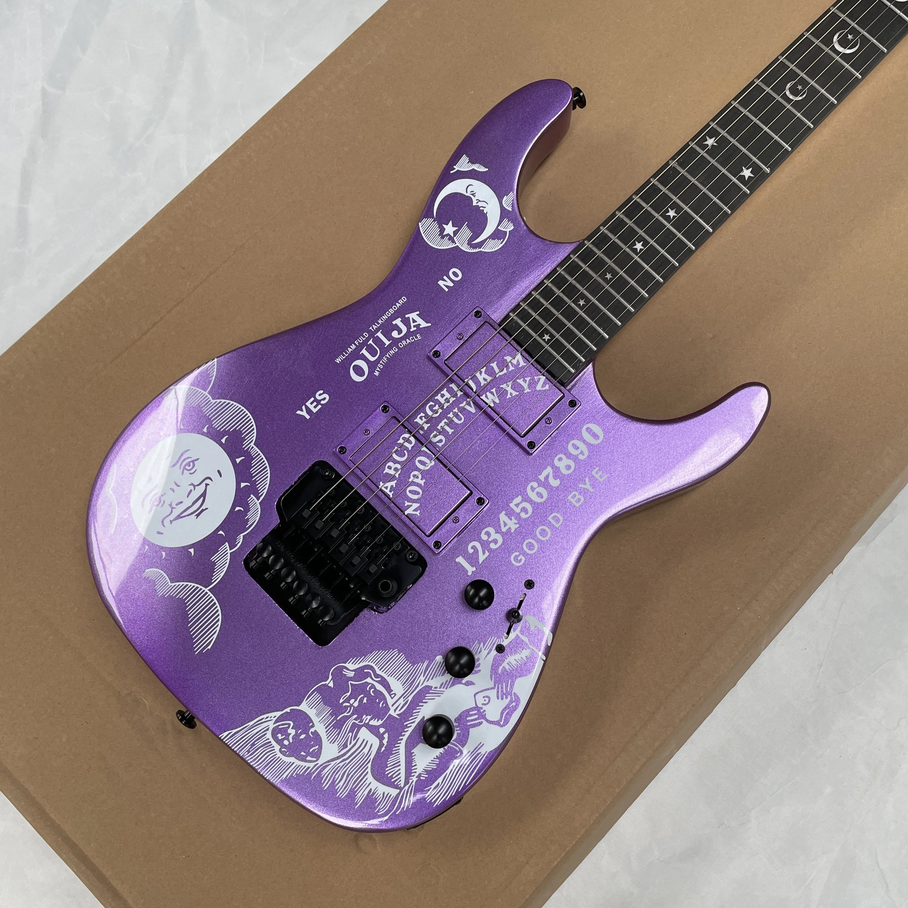 

Purple patterned guitar with HH pickups and vibrato system guitars, 24 frets, fine-grained texture and warm feel guitarra.