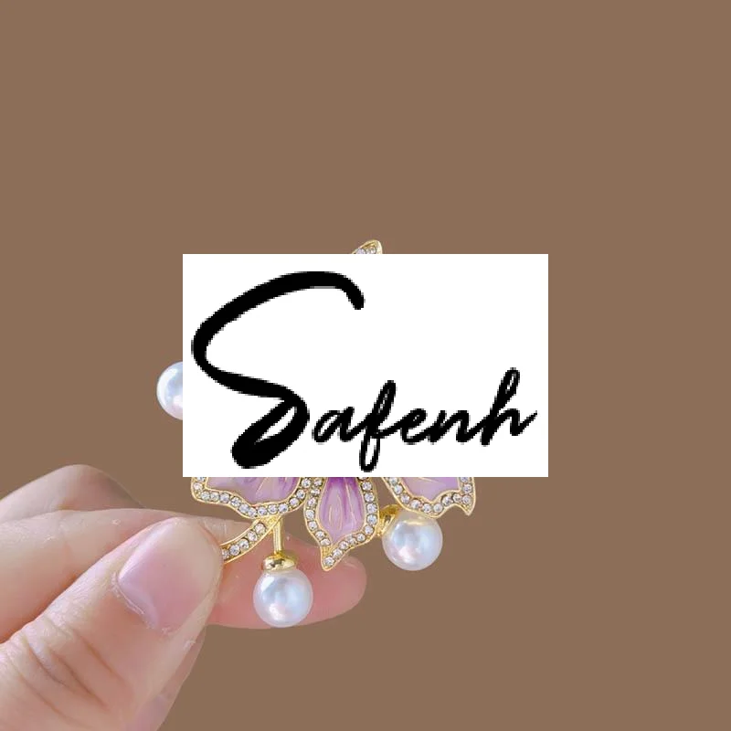 Fashion Purple Lilac Flower Delicate Brooches For Women Clothing Coat Banquet Accessories Gifts