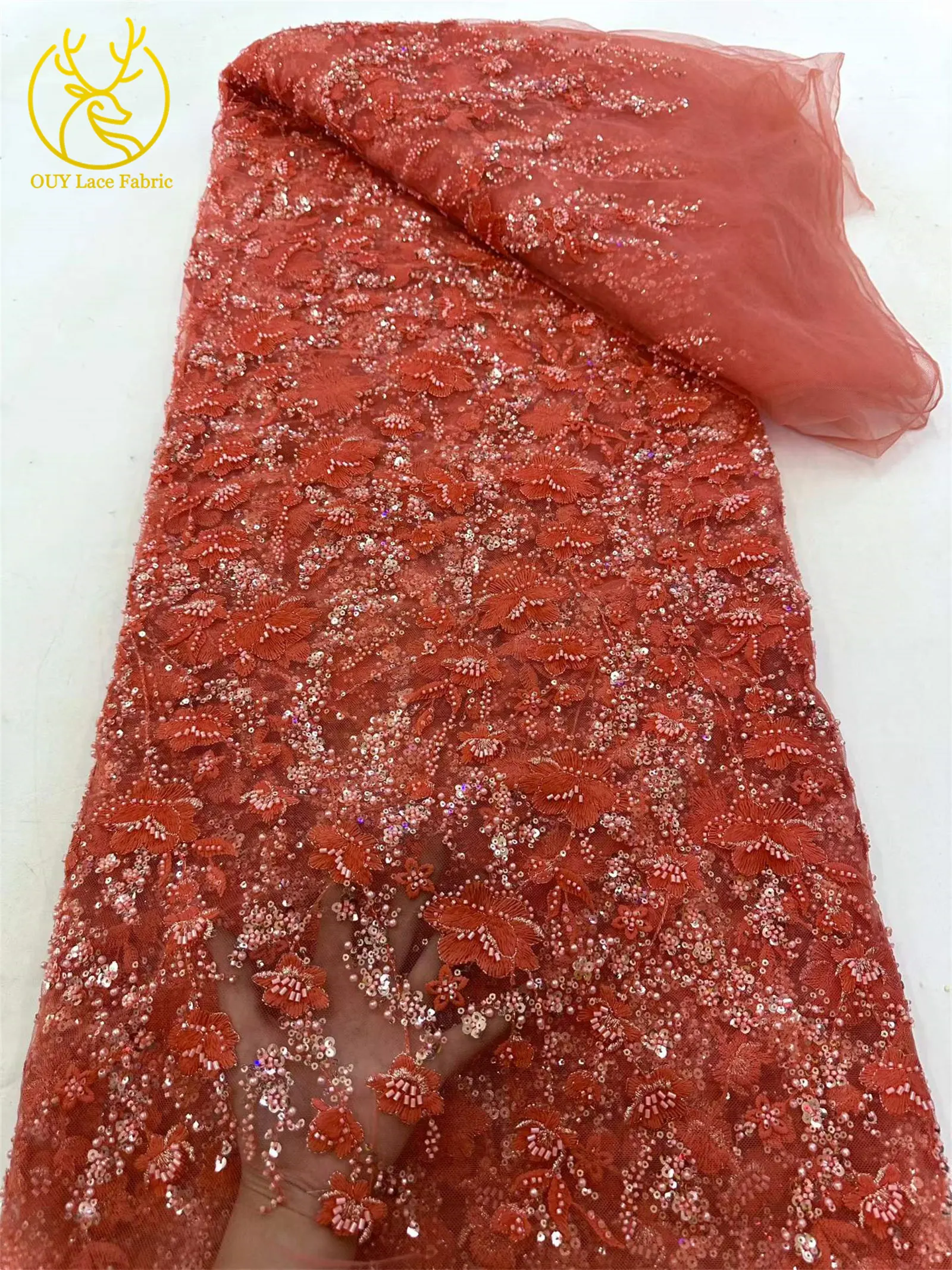 Weißer nigerianischer 3D-Blumen-Stickerei-Mesh-Spitzenstoff, 5 Yards, afrikanischer Spitzenstoff mit Perlen und Pailletten für Hochzeitskleider und Partykleider zum Nähen – Detail 9
