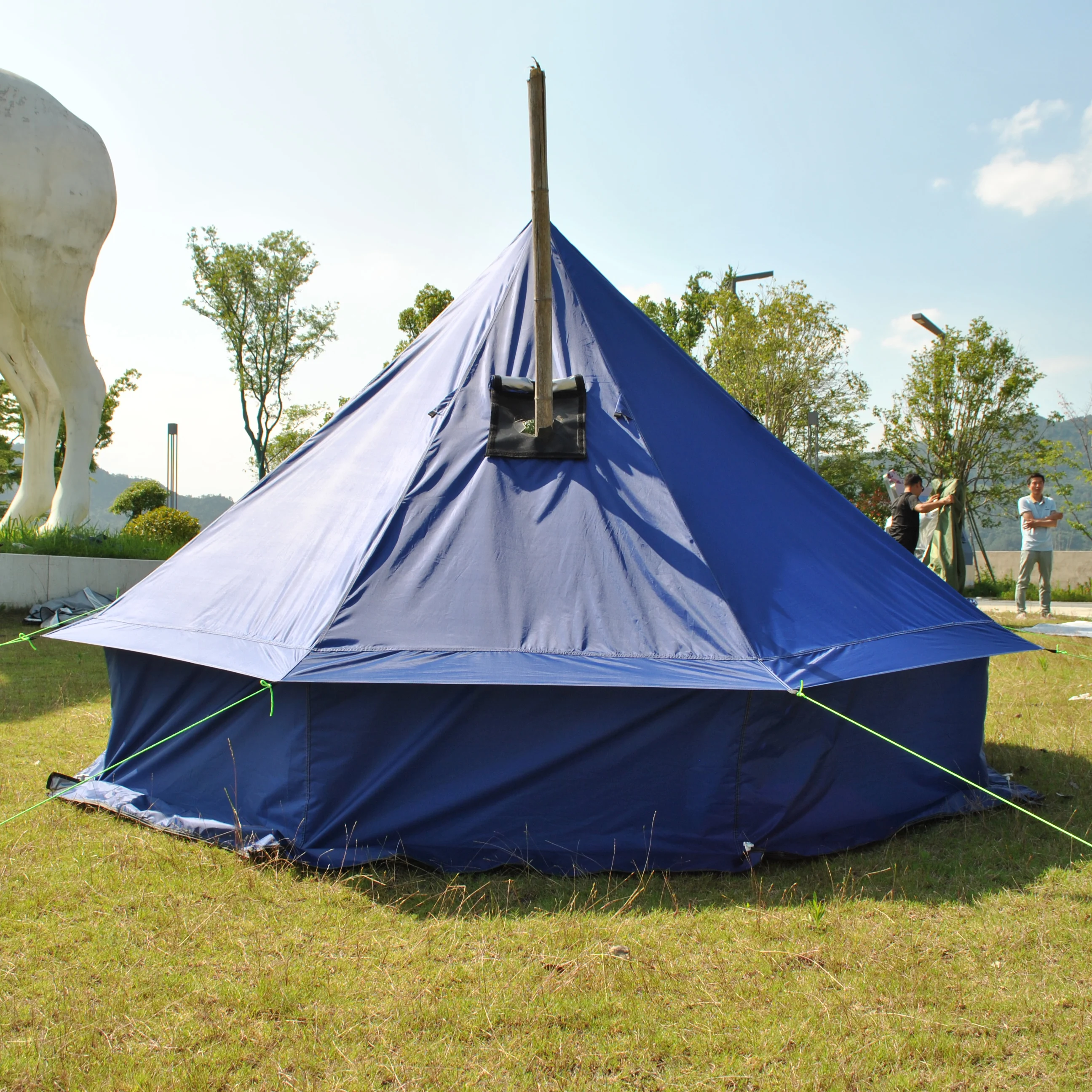 خيمة جرس مع مقبس موقد، يورت واسع للتخييم العائلي، خيمة 4 فصول مع أرضية قابلة للإزالة بسحاب