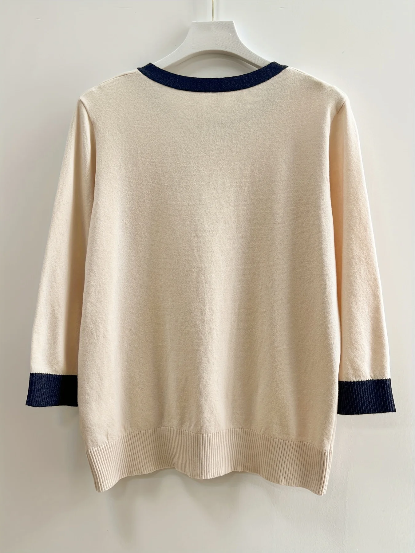 Women's New Arrival Colorblock Asymmetric Knit Sweater with Three-Quarter Sleeves and Crew Neck