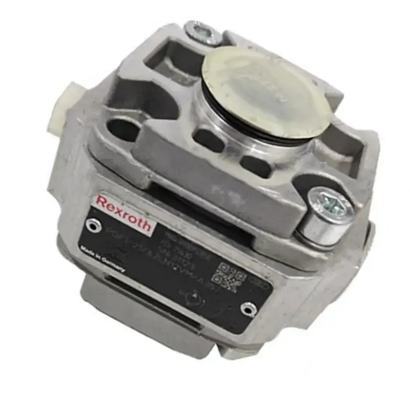 JLG 7021319   Bomba de engrenagem