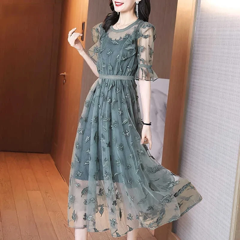 2024 Summer Heavy Industry Embroidered Flower High-End Dress New Spring French Waist Slim Ruffled Mesh Dresses Women Dark Green