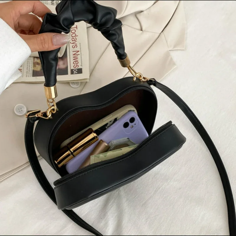 TRAVEASY Summer 2024 Fashion Heart-shaped Shoulder Bags for Women PU Leather Female Crossbody Bags Vintage Casual Hand Bags