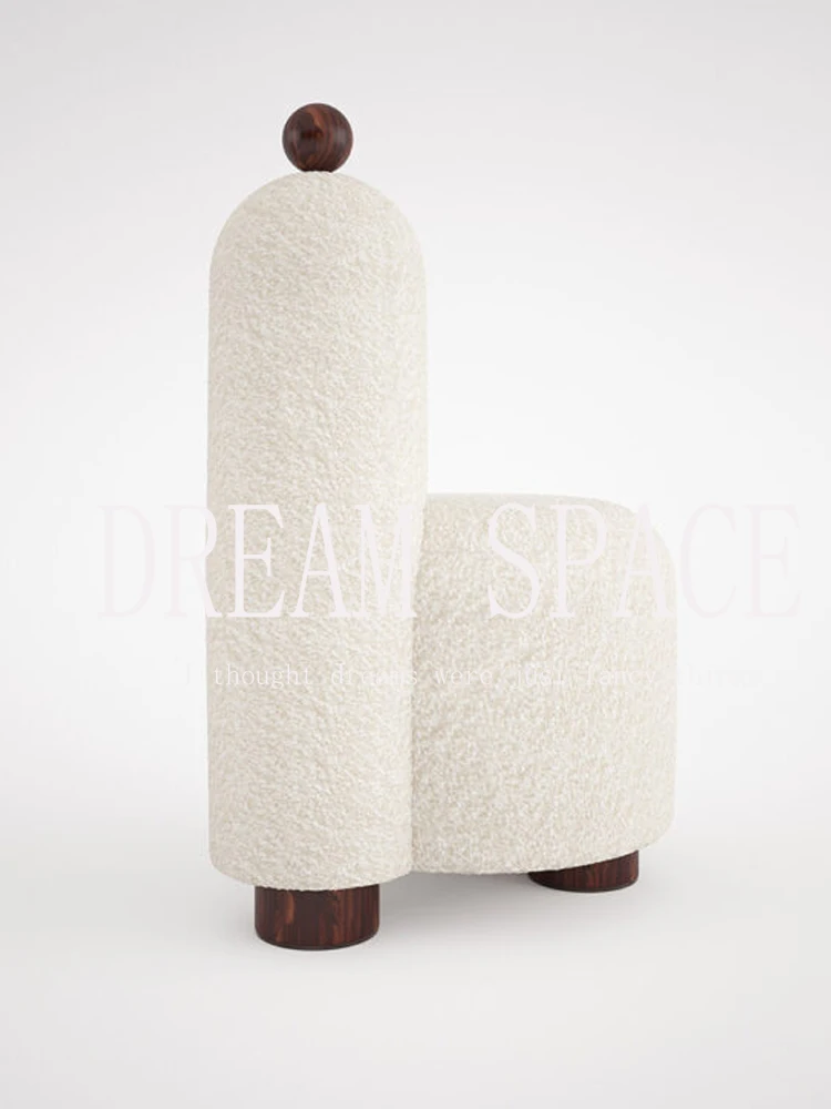 Divano letto singolo dalla forma speciale