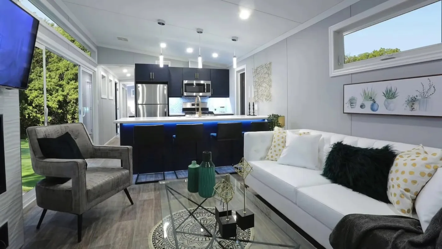 Trailer RV de baixo custo, casa móvel, casa pequena, rodas, restaurante móvel, villa de aço leve, transporte na China para venda