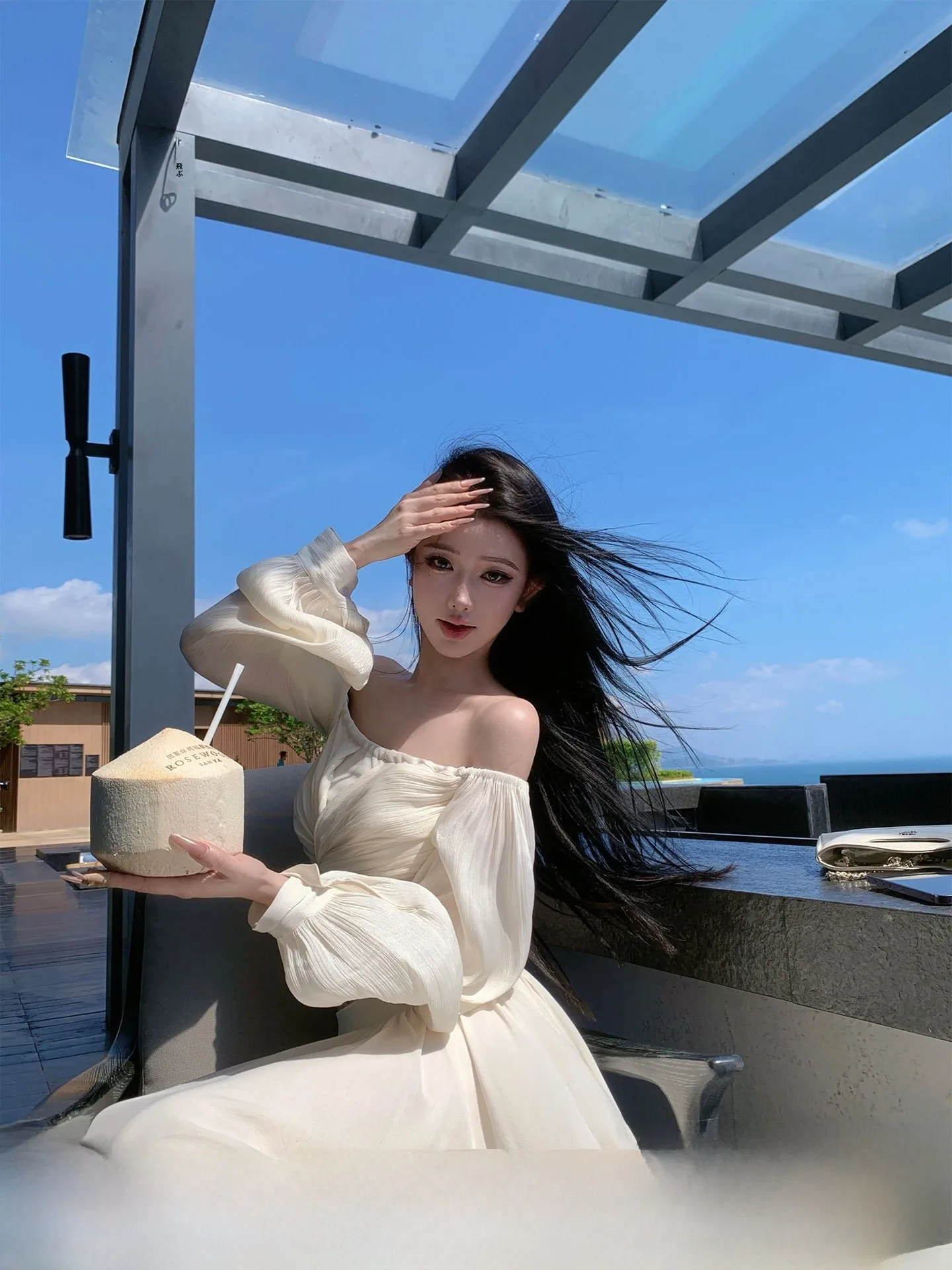 

JAYKY YANG White Jasmine One-oulder Lantern Sve Knot Top High Waist Pleated Skirt Set Women's Faion Spring Summer...