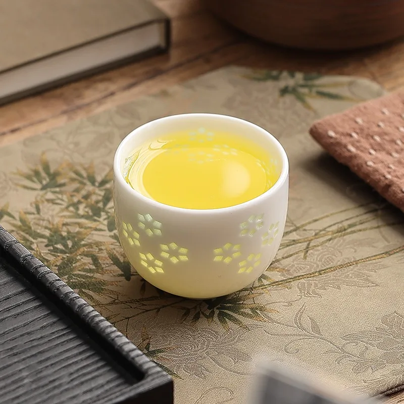 

Керамическая выдолбленная изысканная чайная чашка, креативная чашка-держатель, бытовая чайная чаша, одна чашка, личный элитный стиль
