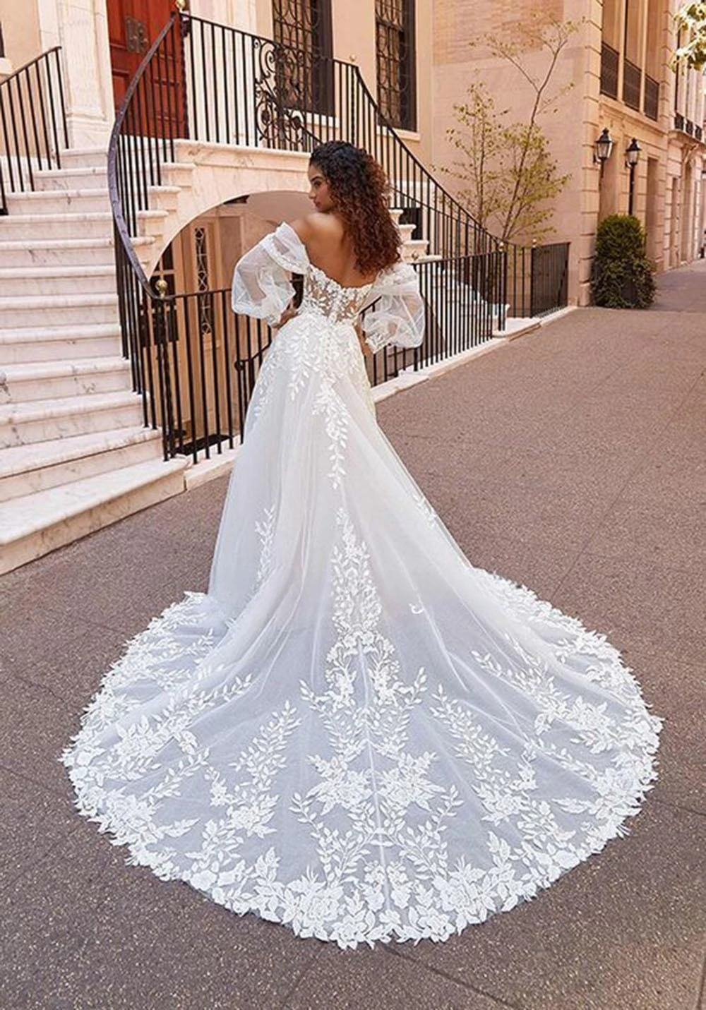 Sweetheart White Wedding Dress For Women Lace Appliques A Line Simple Bridal Gown Backlesss Customize To measure Stunning 2023