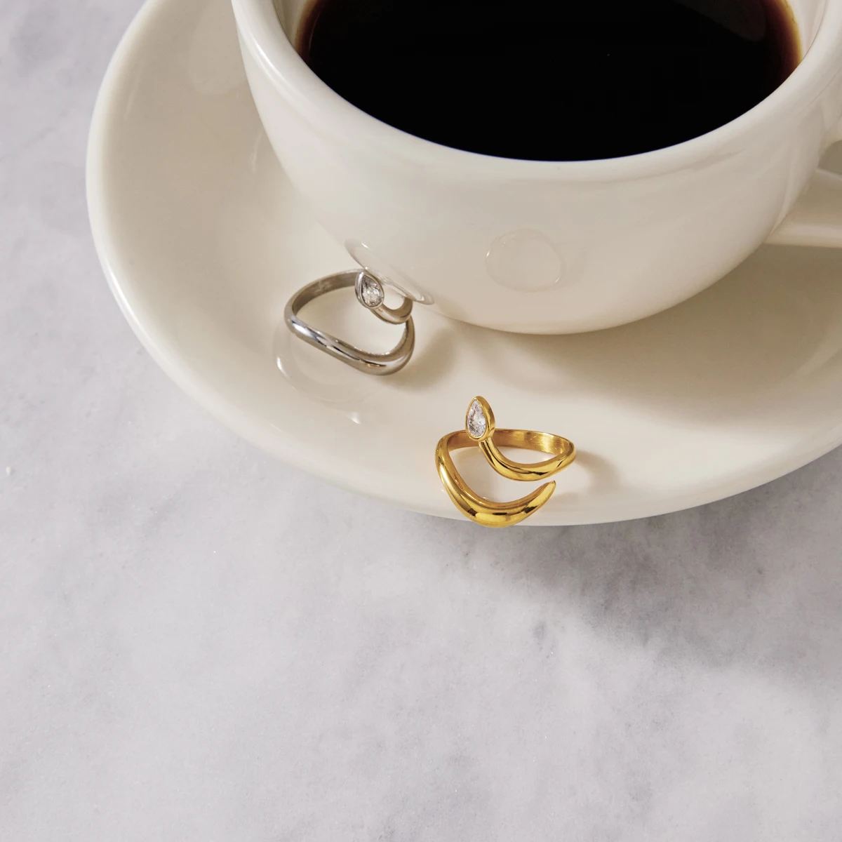 Yori Shiny Teardrop Cubic Zircon Snake-shaped Double-layered Opening Ring 18k Gold Color Plated Bague Acier Inoxydable Gift