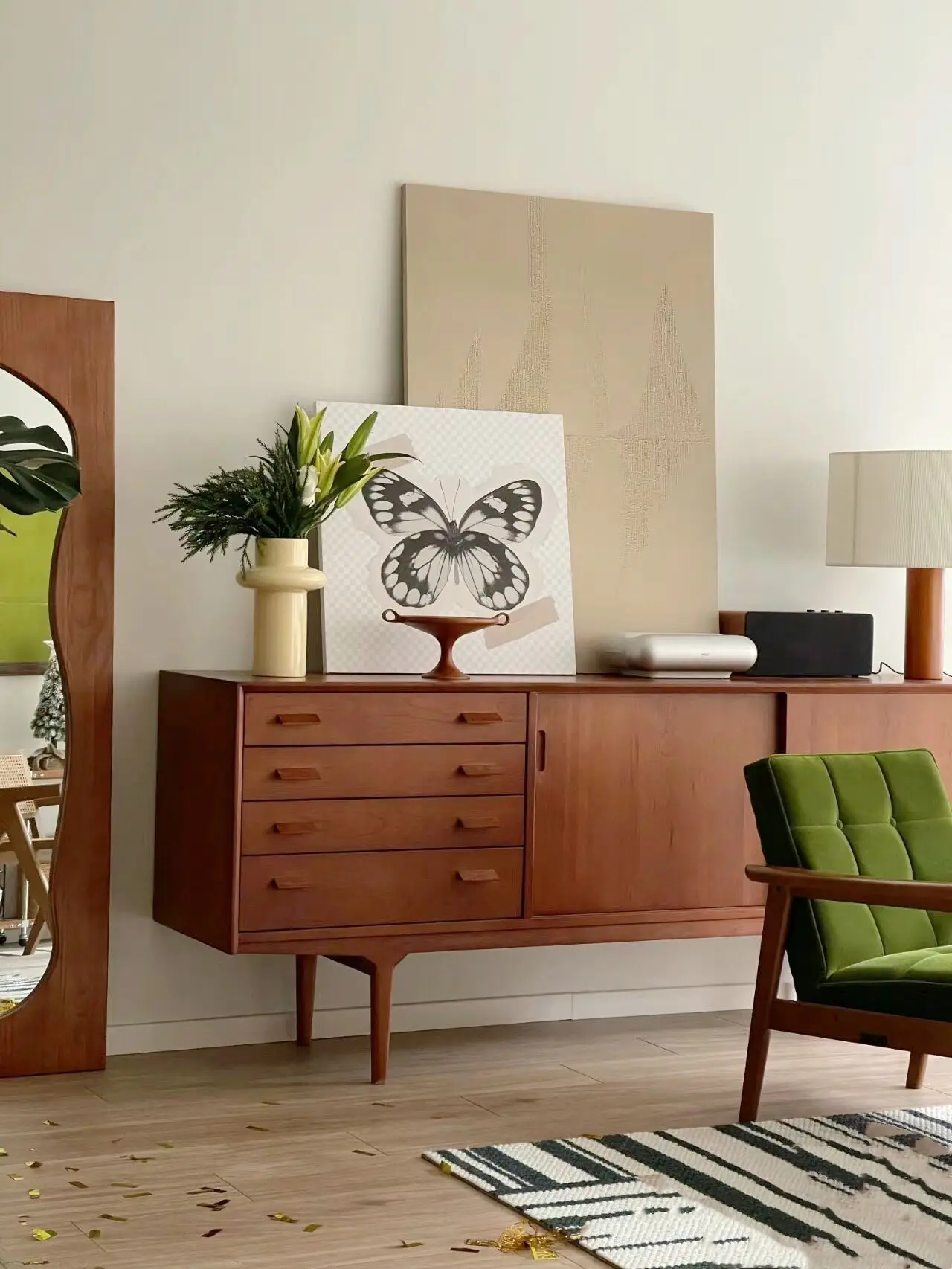 All solid wood TV cabinet, cherry wood audio-visual cabinet, solid wood, living room locker
