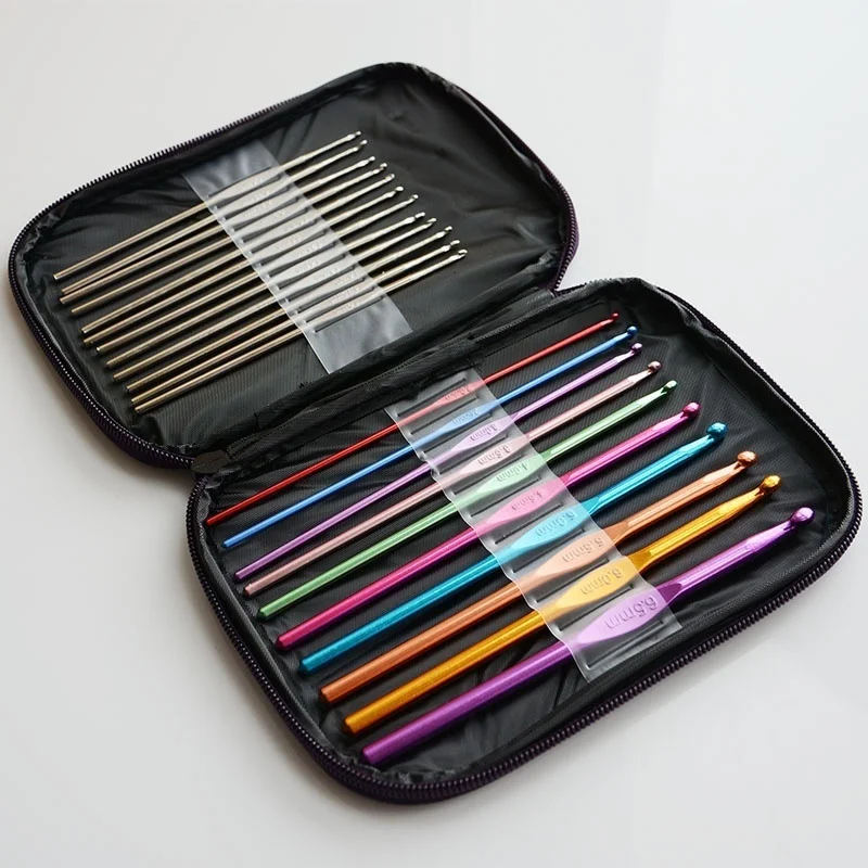 22 sztuk/zestaw DIY Craft przędza igła do szycia z etui ergonomiczne aluminiowe szydełko Multicolor mieszane 2-8mm druty