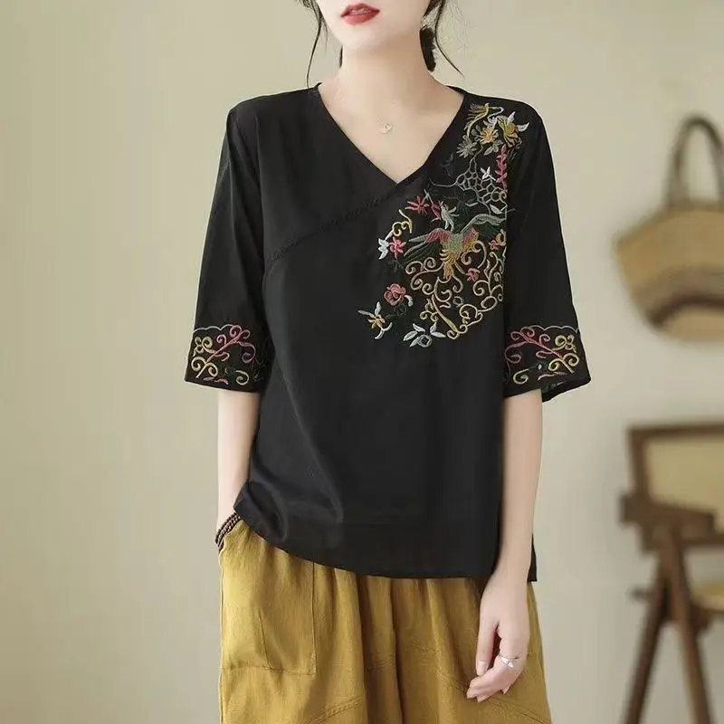 

Summer New Fashion Vintage Casual Loose Half Sleeve Pullovers V-Neck Embroidery Commuter Versatile Cotton and Linen Shirt Tops