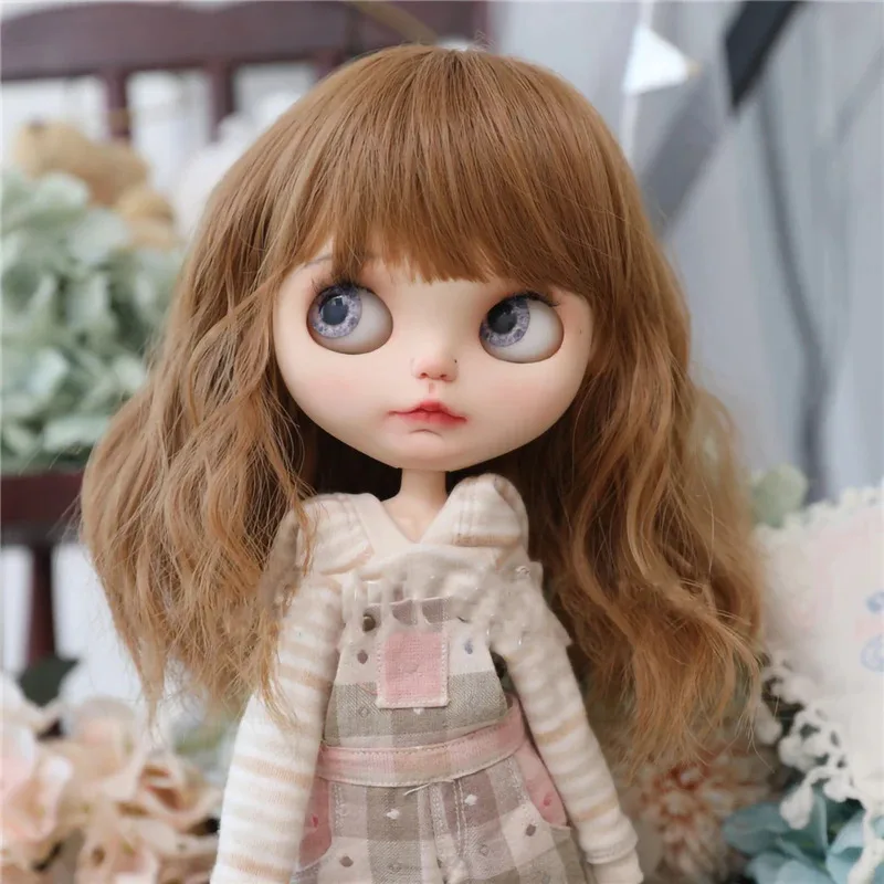 

Blyth Doll Curly Hair Fashion Bangs Middle Parted Instant Noodle Curl Mid Length BJD Wig Head Circumference 25-27.5CM