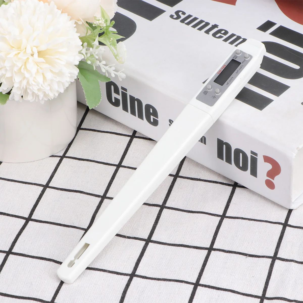 

Thermometer Stainless Steel Probe Kitchen Barbecue Restaurant Oil Temperature Electronic LED Display Measurement