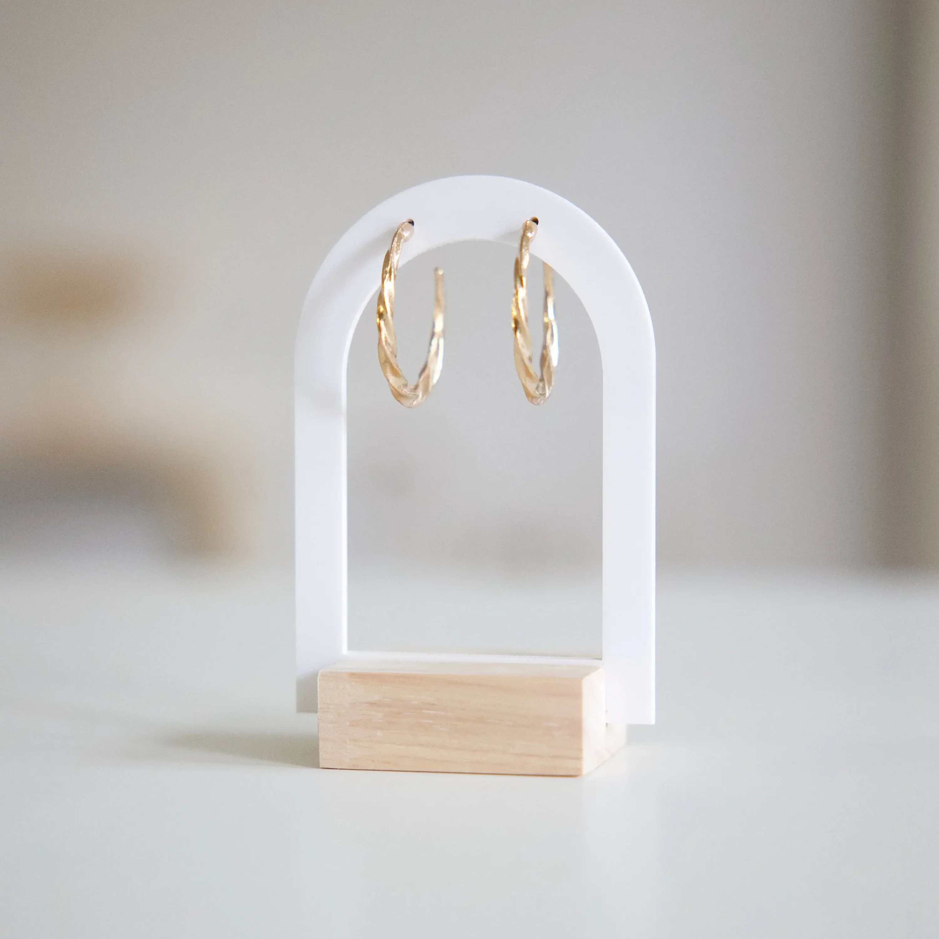 Suporte de brinco acrílico e expositor para organizar joias de estilo minimalista