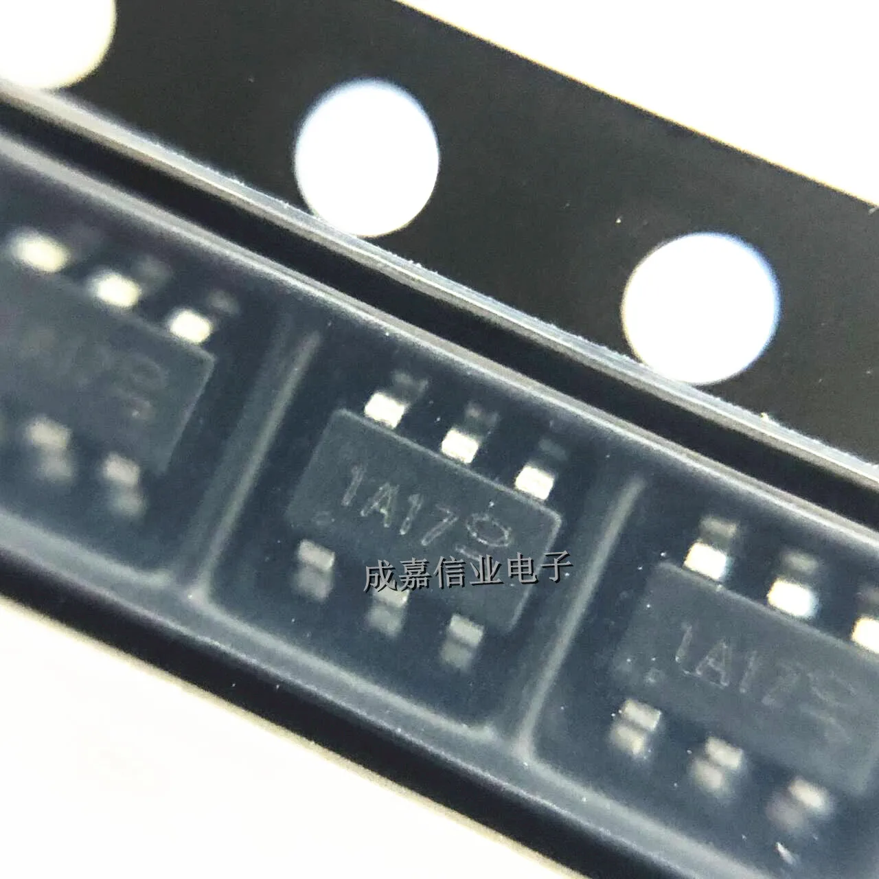 10pcs/Lot ZXMP10A17E6TA  SOT-23-6 MARKING;1A17 MOSFET 100V 1.6 A P-Chanl UMOS Operating Temperature:- 55 C-+ 150 C