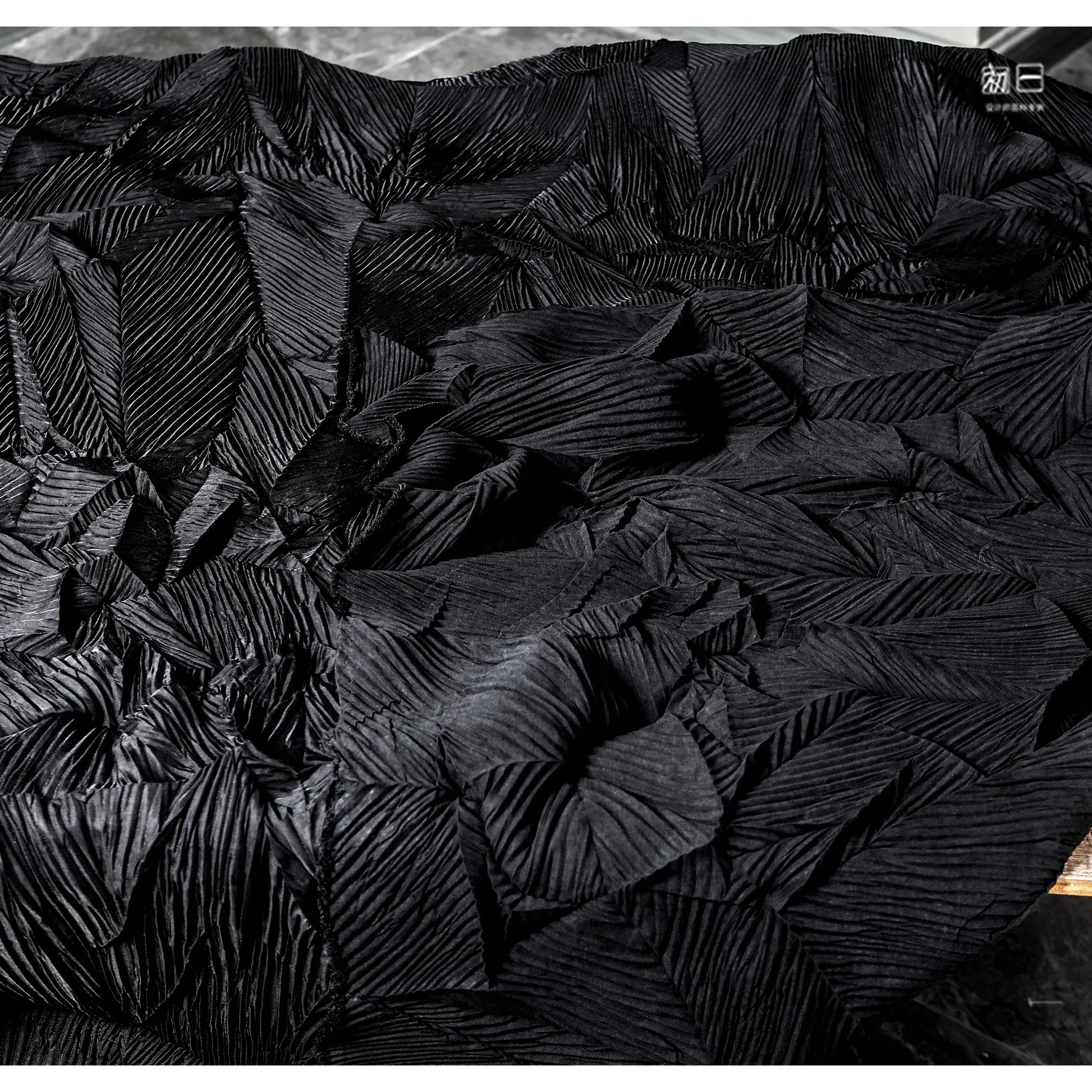 Black Nylon Louver Pleated Texture Cloth Decorative Painting Background Pleated Clothing Designer Fabric