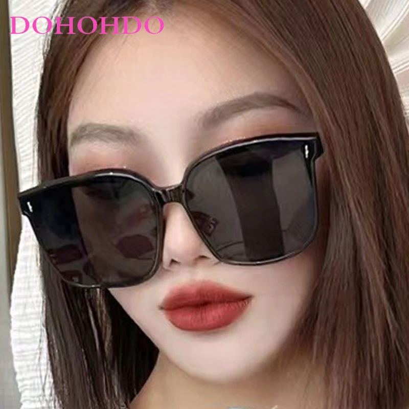 

Vintage Classic Square Rivets Sunglasses Women Trendy Brand Designer Men Sunglass Outdoor Driving Eyeglasses Female Lentes UV400