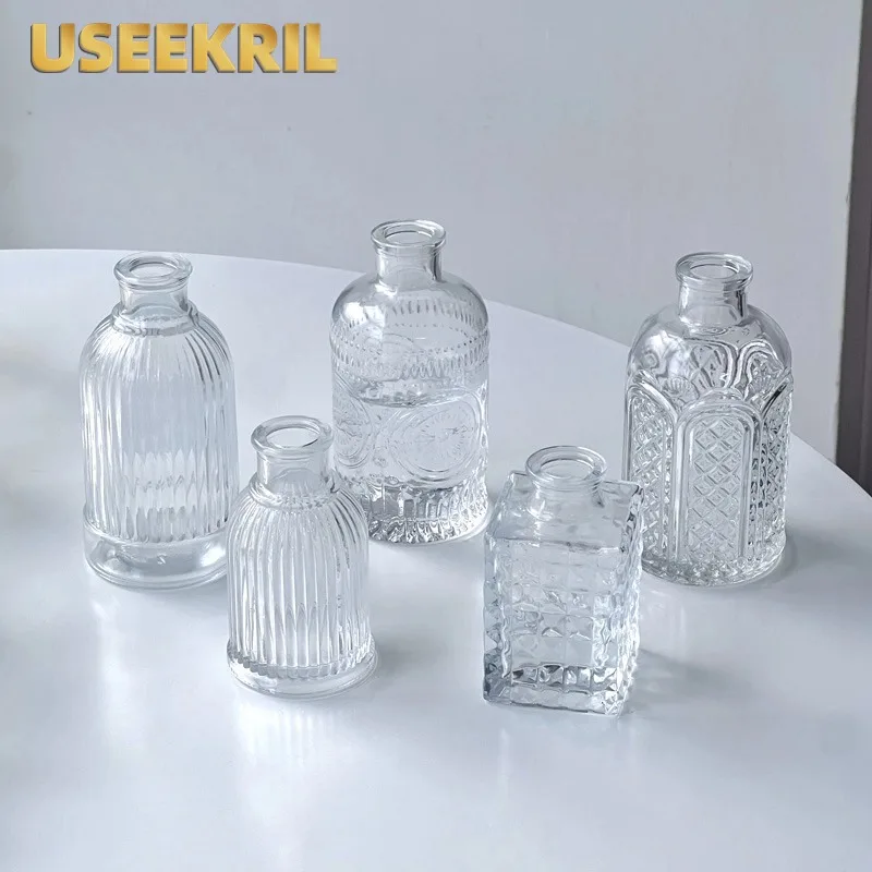 Glass Sauce Bottle Embossed Bitters Bottle Sauce Bottles With Lid Oil Bottles Kitchen Seasoning Bottle Kitchen Bar Accessories