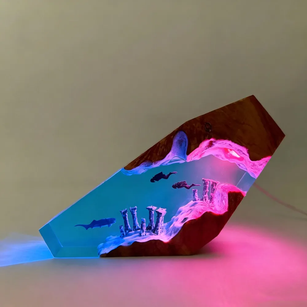 Shark Figure Organism Resin Table Light Creactive Art Decoration Underwater Exploration Night Light  7-Colors USB Charge