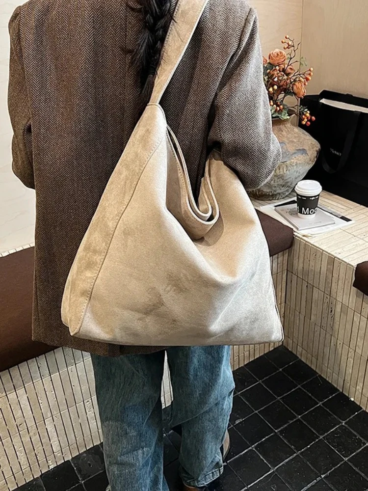

2025 Student Tweed Tote Bag, Vintage Underarm Purse for Women, Spacious Shoulder Crossbody, Commuter Day-to-Night Bag