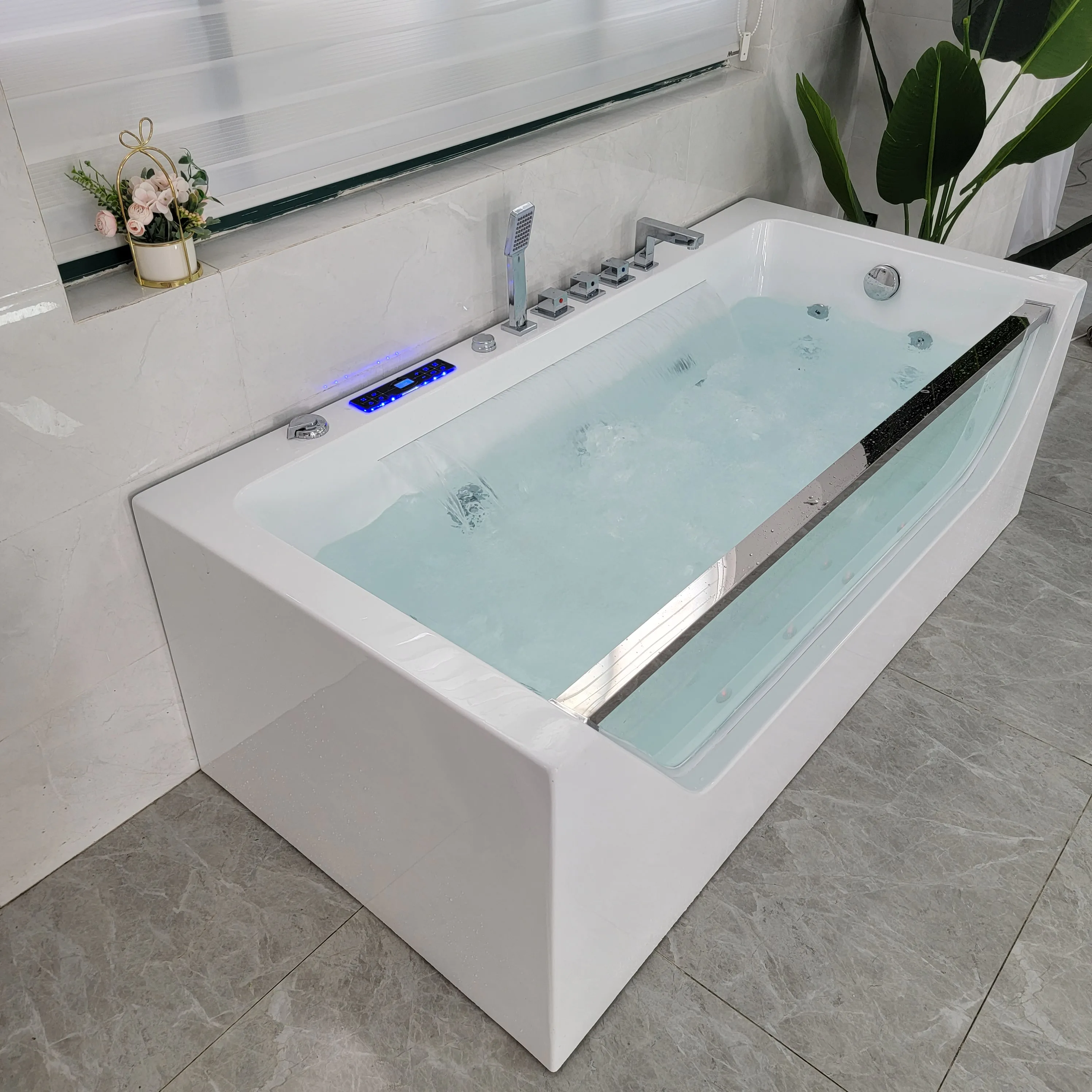 حوض استحمام كبير من الأكريليك قائم بذاته مع زجاج من جانب واحد للحمام #6