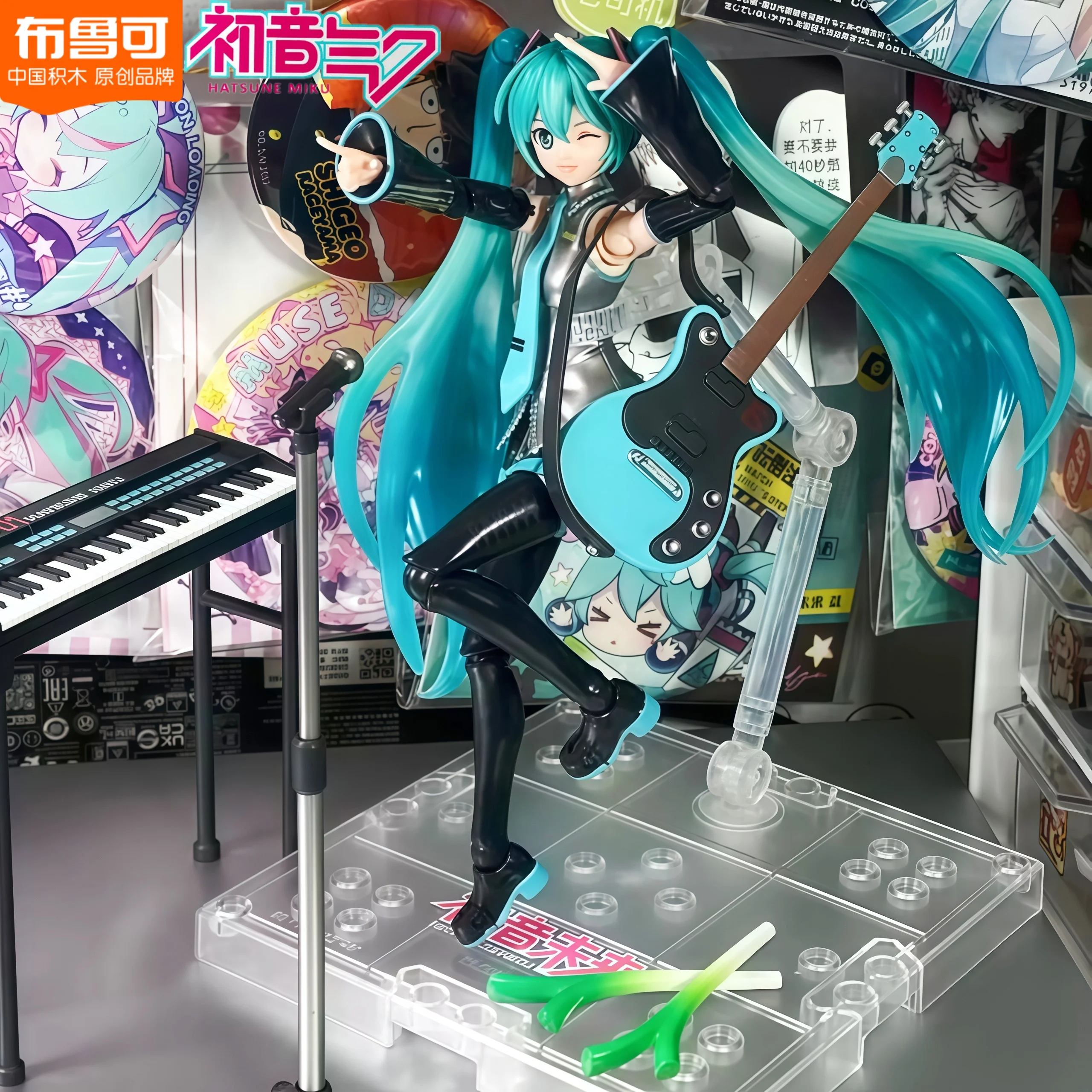

Hot Sale Original Blokees Hatsune Miku Miracle Version Anime Figure Action Figure Decortion Grils Christmas Birthday Gifts