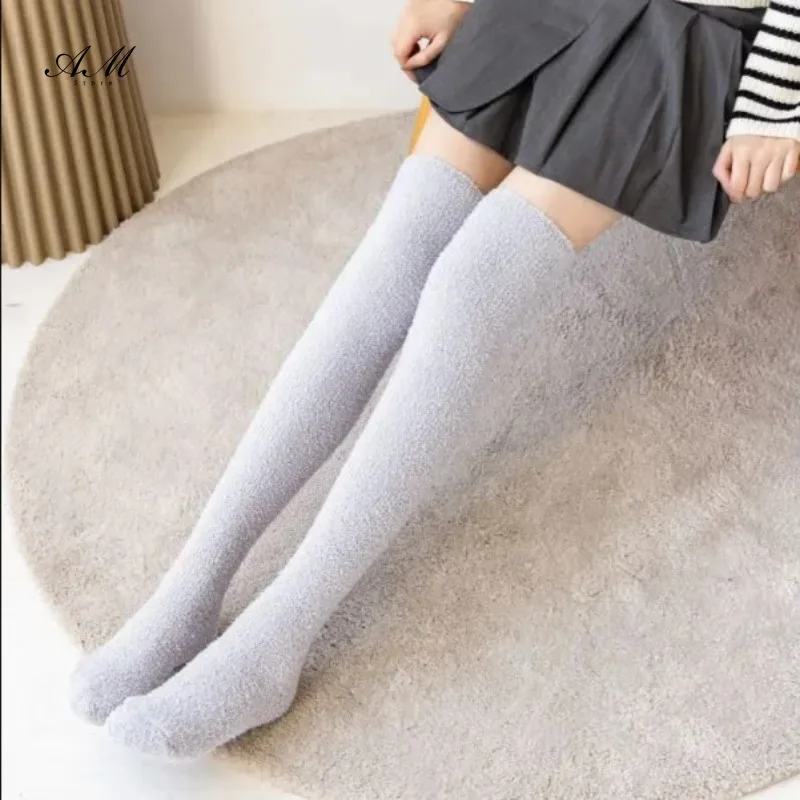 Leg Warmers Winter Stockings Coral Fleece Knee Scoks Thick Warm Socks Furry Leg Warmers Women‘s Thigh High Socks