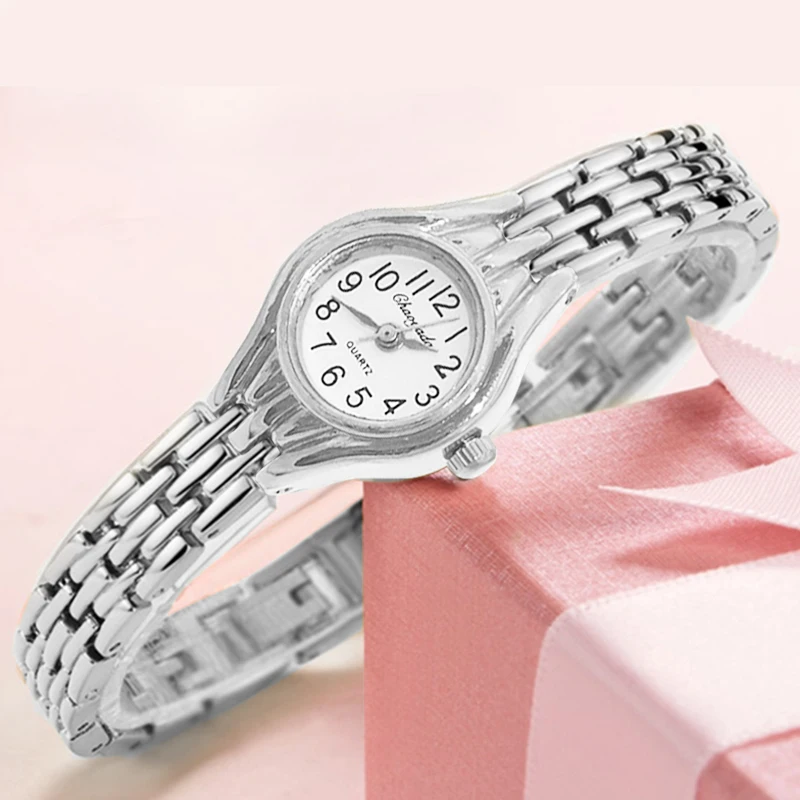 Elegant Analog Dial Women's Fashion Watches Chaoyada Brand Silver Wrist Watches for Female Ladies Quartz Bracelet Watches