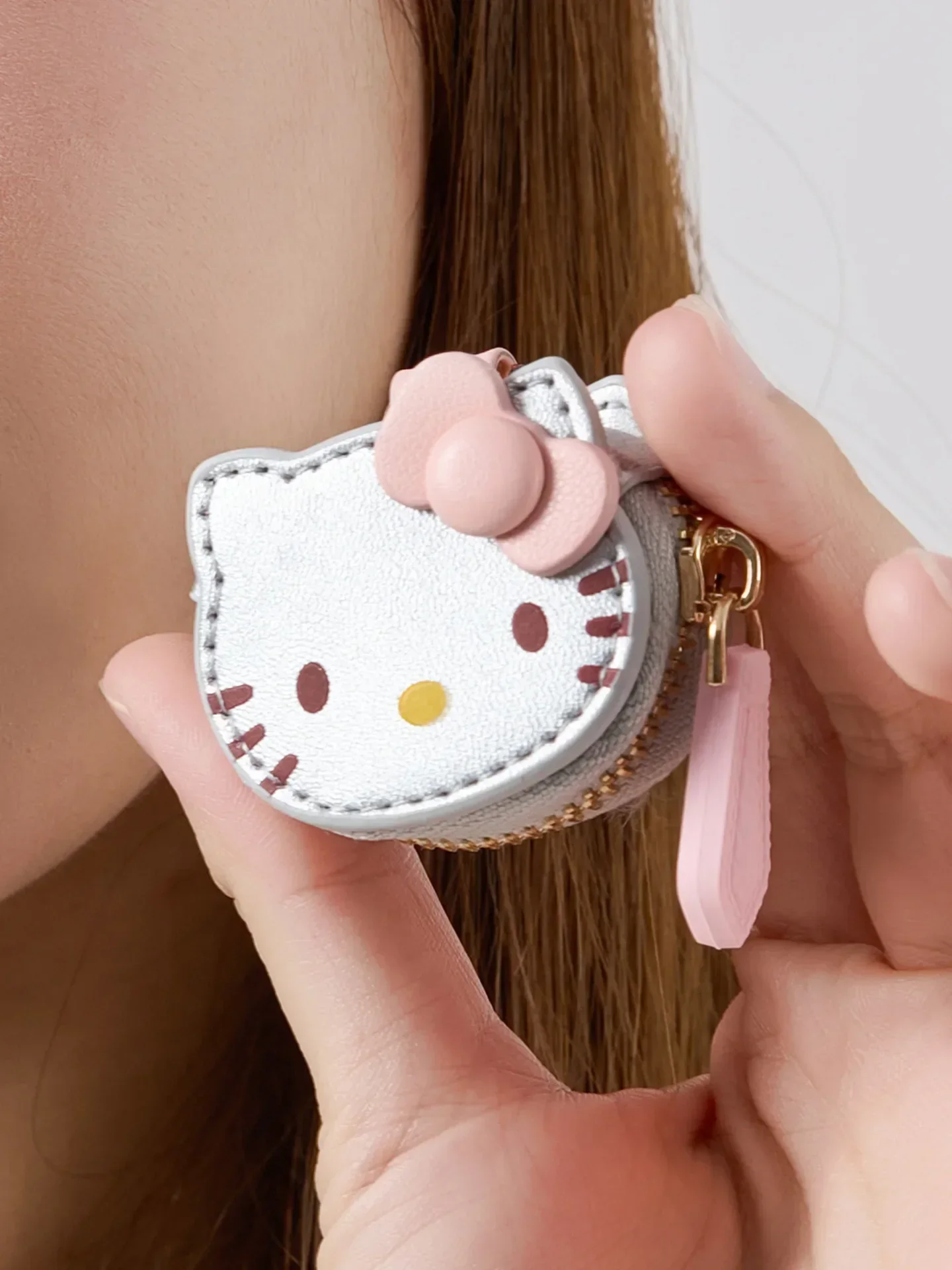 Hellokitty pendant with high-value Katie cat bag hanging keychain for girls Valentine's Day gift cat keychain sanrio keychain