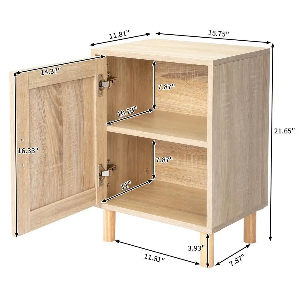 Nachttisch mit Rattan tür im Schlafzimmer