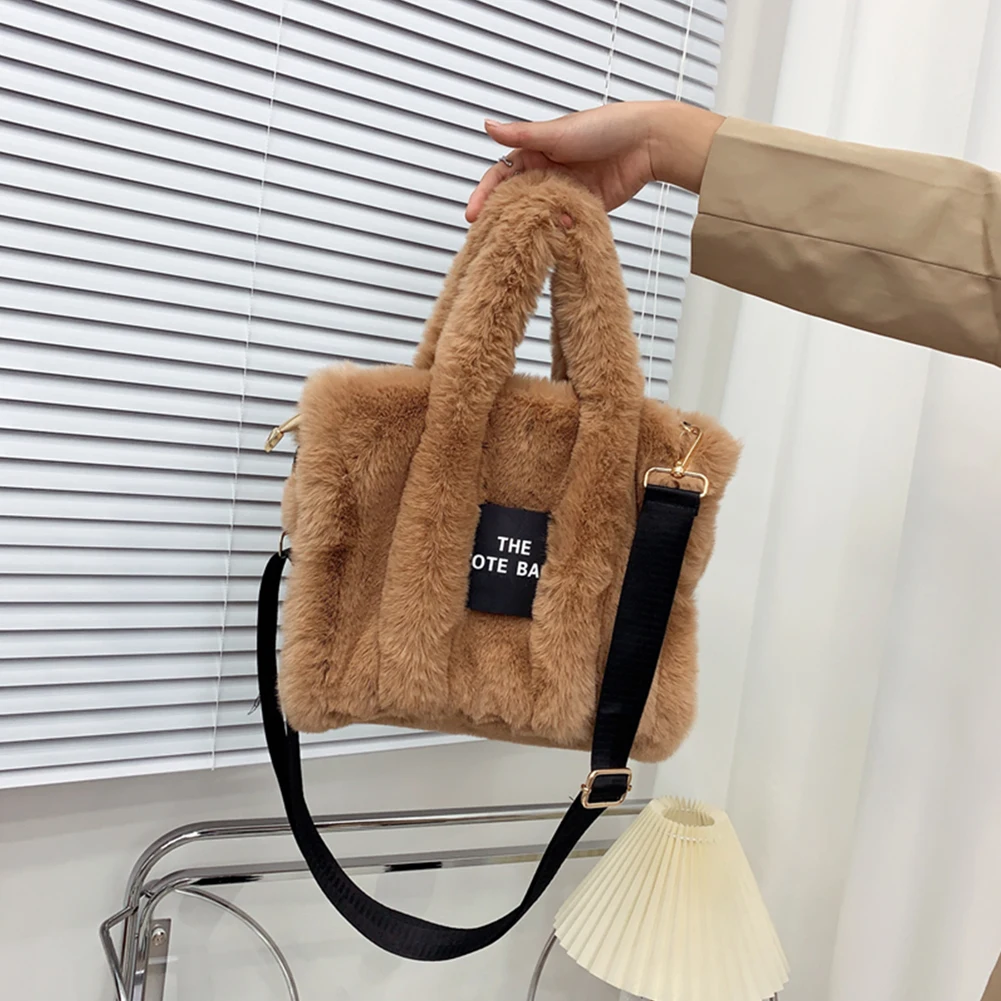 Fashion Tote Messenger Bag Autumn Winter Faux Fur Fluffy Handbags Soft Plush Ladies Girl Shopper Purses for Travel Shopping