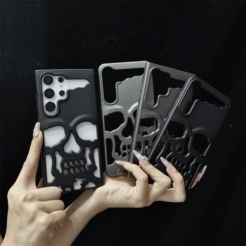 Frosting Art Skull Hollow Out Hard Phone Case For Samsung Galaxy S24 S23 Ultra Plus Cooling Seismic Cover