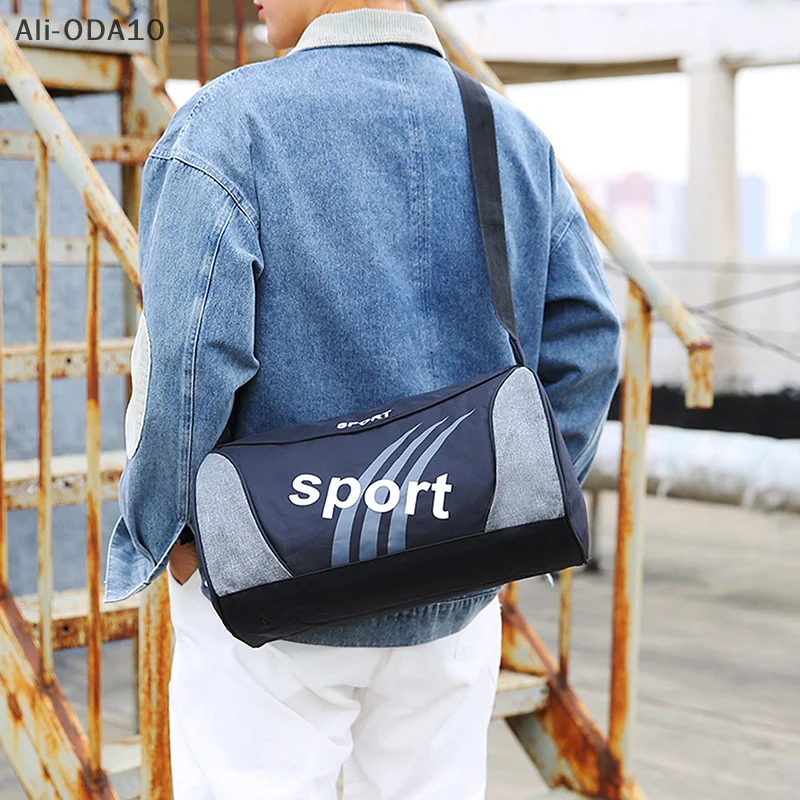 2025 1 Buah Tas Bahu Kapasitas Besar Luar Ruangan Pria Tas Selempang Tas Olahraga Gym Uniseks Tas Tangan Latihan Tas Koper Travel