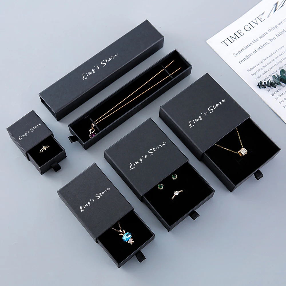 Scatole per cassetti di carta per gioielli con logo personalizzato da 50 pezzi per orecchini ad anello, bracciale, collana con ciondolo, confezione da regalo da viaggio