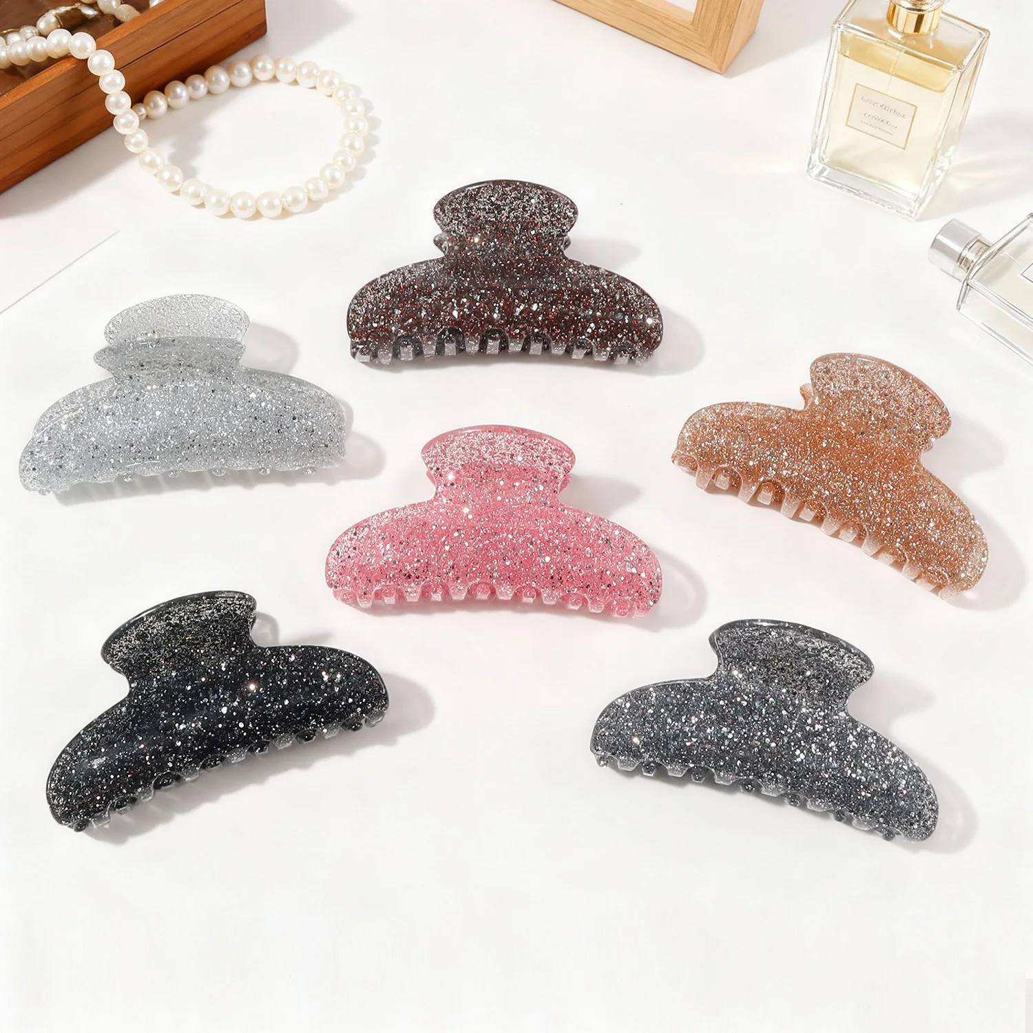 

Glitter Hair Claw Clip Gold Powder Sparkle Hair Clip for Women Sparkling Hair Accessories Elegant Shark Claw