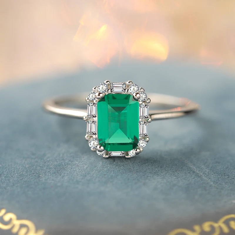 Fashionable Authentic S925 Silver Emerald Sugar Cube Micro Diamond Temperament Ring Jewelry