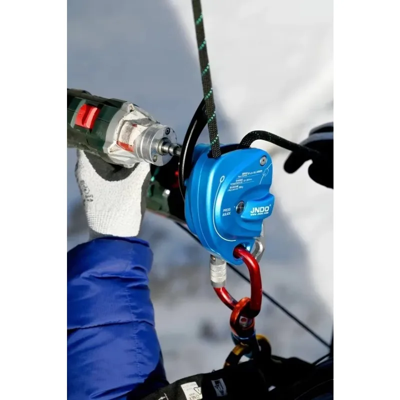 

Rope track 200 kg fall arrester