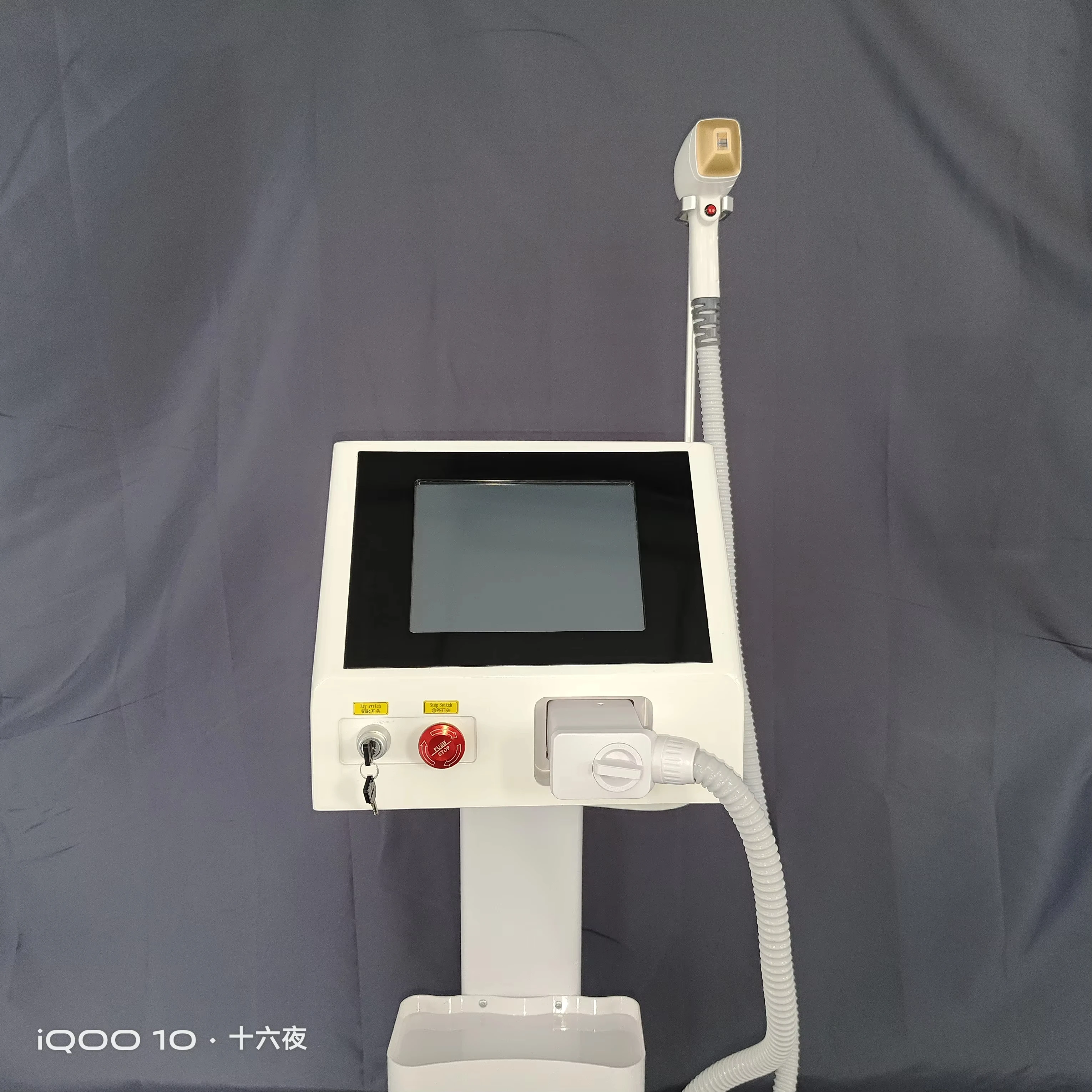 NUOVA depilazione laser a diodi a 4 lunghezze d'onda depiladora laser professionale 755 808 940 1064nm macchina per depilazione indolore