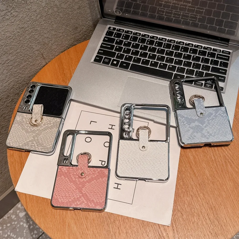 حافظة فاخرة بنمط الأفعى لهاتف سامسونج جالاكسي Z فليب 3/4/5/6/7. غطاء مقاوم للصدمات لكامل الجسم مع حزام يد قابل للفصل، عصري. #3