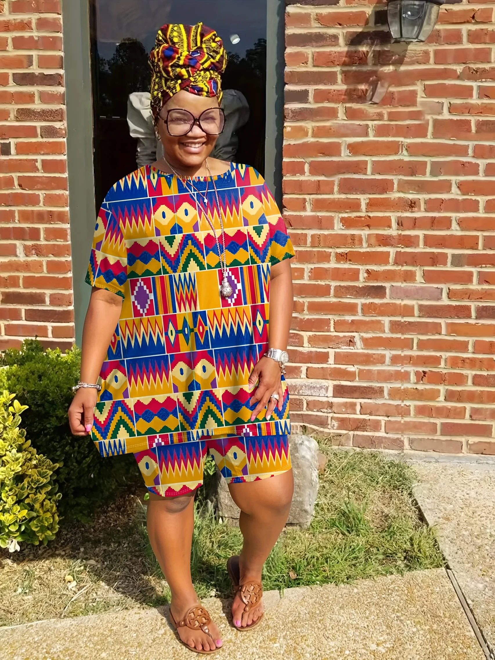 

Large size American fashion multi-color checkered ethnic print short sleeve shorts set - short sleeve round neck top with shorts