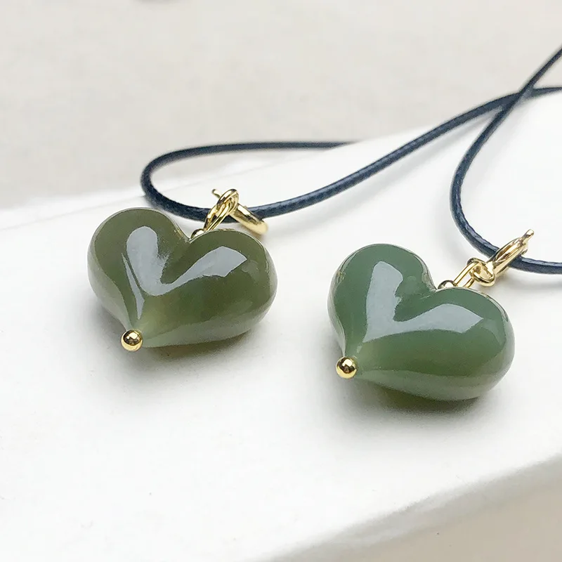 Natural Hetian Jade Peach Pendant Qinghai Jade Heart Pendant for Women, Jade Heart-Shaped Clavicle Chain Pendant 4