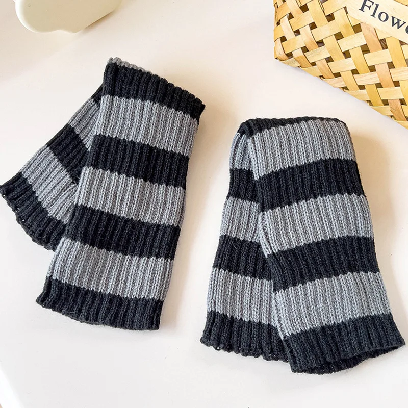 1 Pair Chic and Cozy kid’s Knee-High Leg Warmers Sock Warm Boot Cuffs for Fall and Winter Sweet Calf Socks for Women and Girls