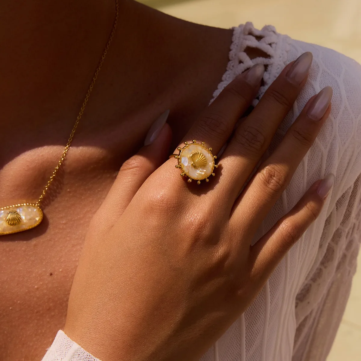 Boho 18K vergoldeter Edelstahl-Ovalring mit Öltropfen, Muschel und Seestern für Damen, Sommer-Strand-Fingerschmuck, Geschenk